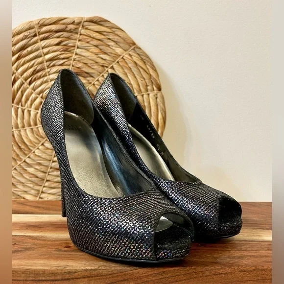 Stuart Weitzman Evabaton Perp Toe Platform Evening Pumps Iris Glitter Size 8.5
